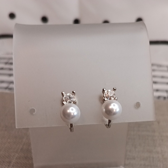 Elegant Silver and Pearl Stud Clip Earrings - Picture 1 of 5